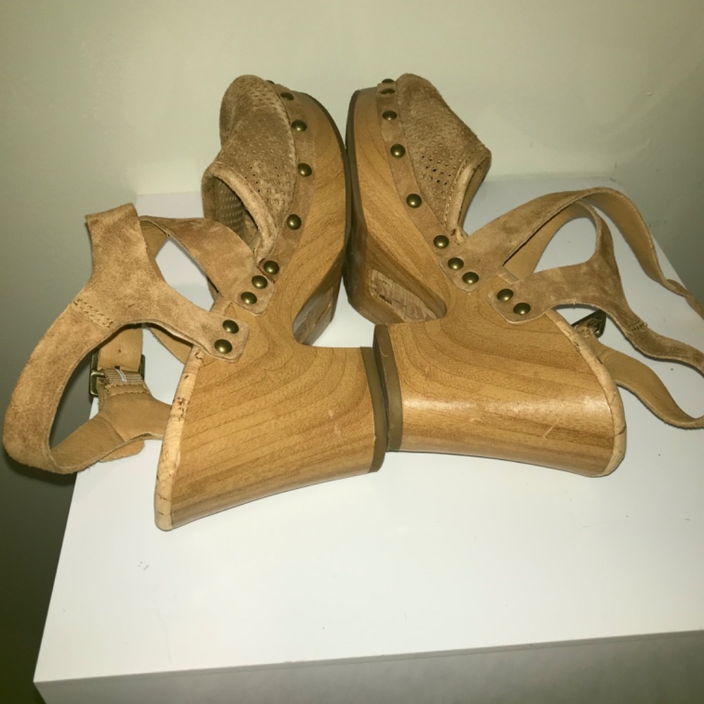 Korks ABLOOM studded perforated suede leather shoes - Picture 6 of 16